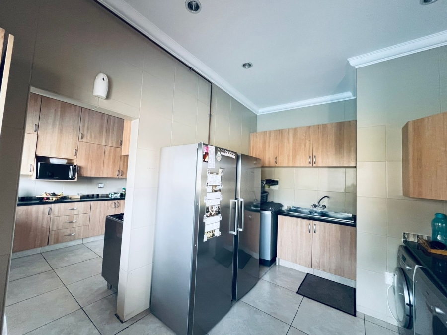 3 Bedroom Property for Sale in Safari Gardens North West